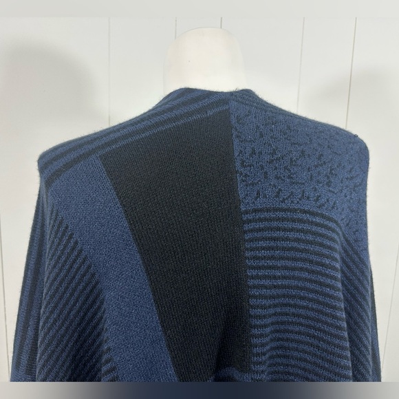 NWT Style & Co Womens Blue Knit Striped Fringe Poncho Size L/ XL - Picture 6 of 9